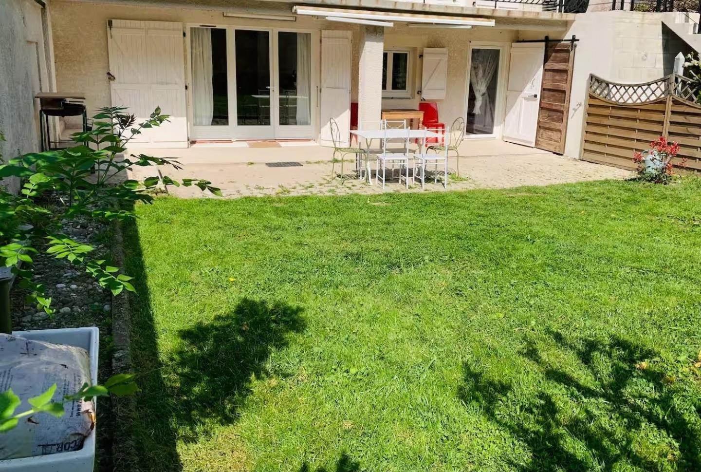 Apartmán Le Coccoon Ain Virignin Exteriér fotografie
